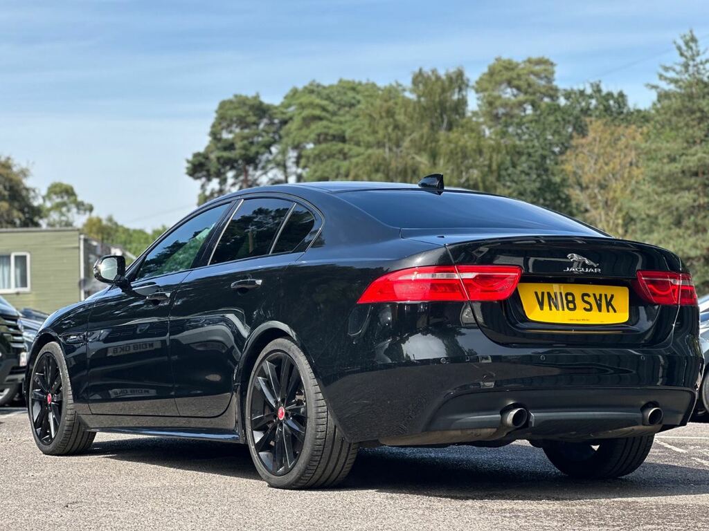 Jaguar XE Saloon 2.0I Gpf R-sport Euro 6 Ss 201 White #13
