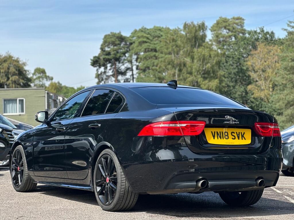 Jaguar XE Saloon 2.0I Gpf R-sport Euro 6 Ss 201 White #18