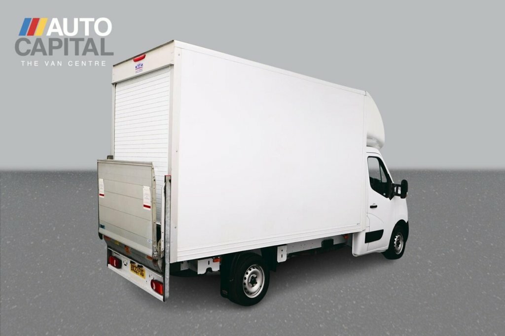 Nissan InterStar Mpv White #3