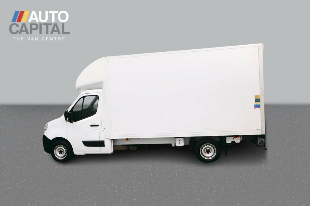 Nissan InterStar Mpv White #2