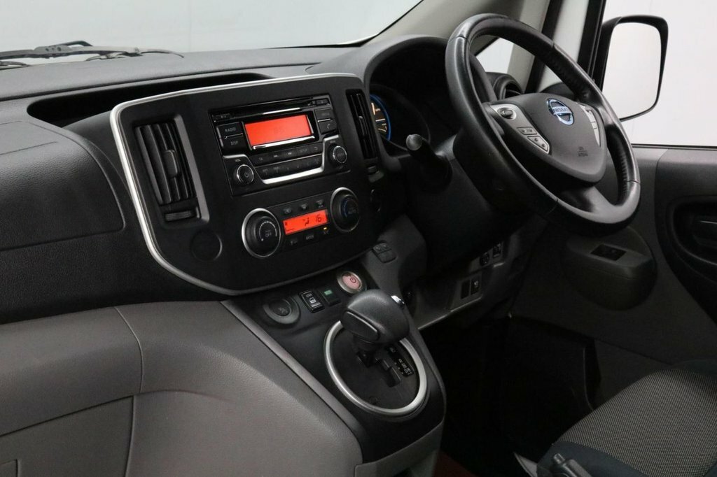 Nissan e-NV200 80Kw 40Kwh 7 Seat Silver #22