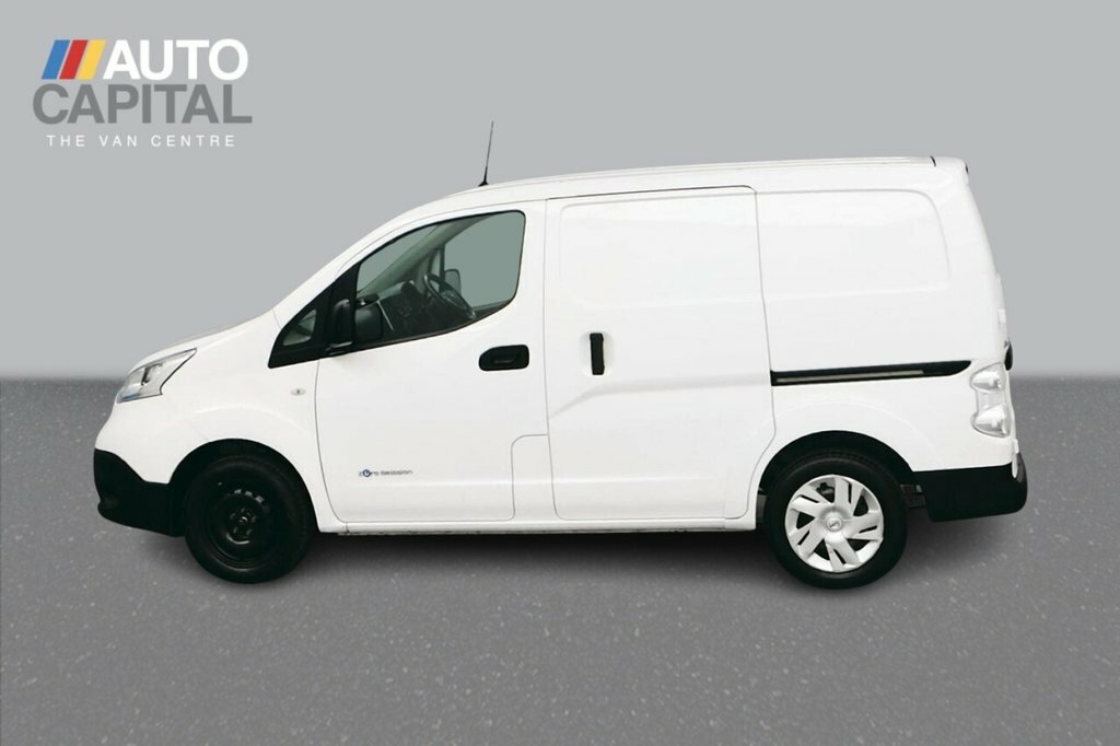Nissan e-NV200 Mpv White #2