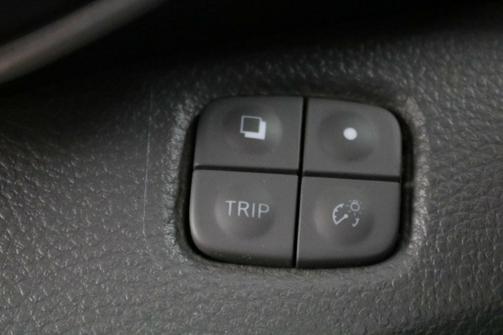 Nissan e-NV200 80Kw 40Kwh 7 Seat Silver #31