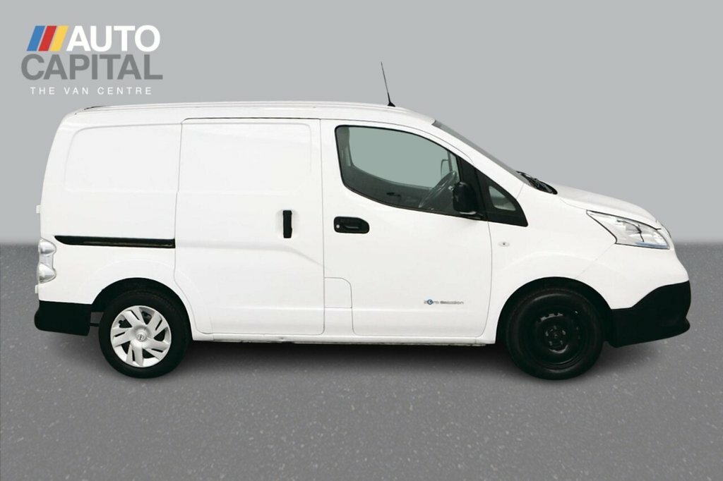 Nissan e-NV200 Mpv White #6