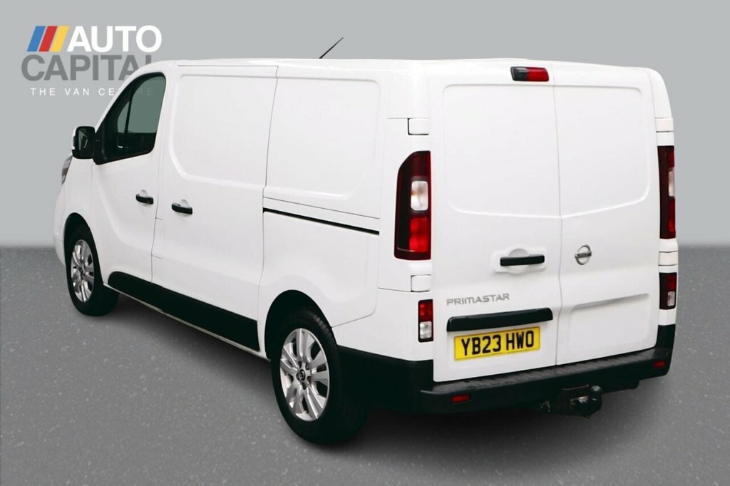 Nissan Primastar 2L Tekna White #3