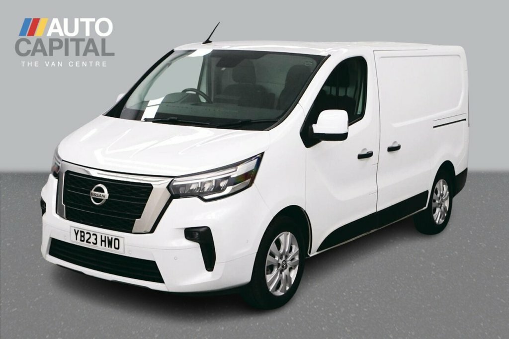 Nissan Primastar 2L Tekna White