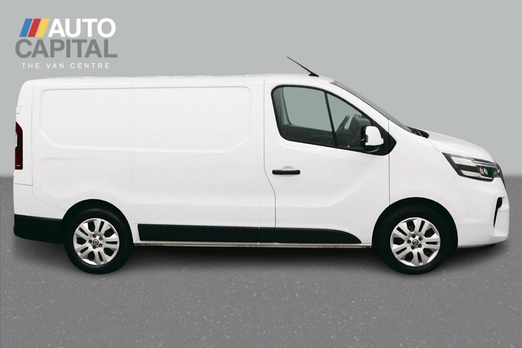 Nissan Primastar 2L Tekna White #6