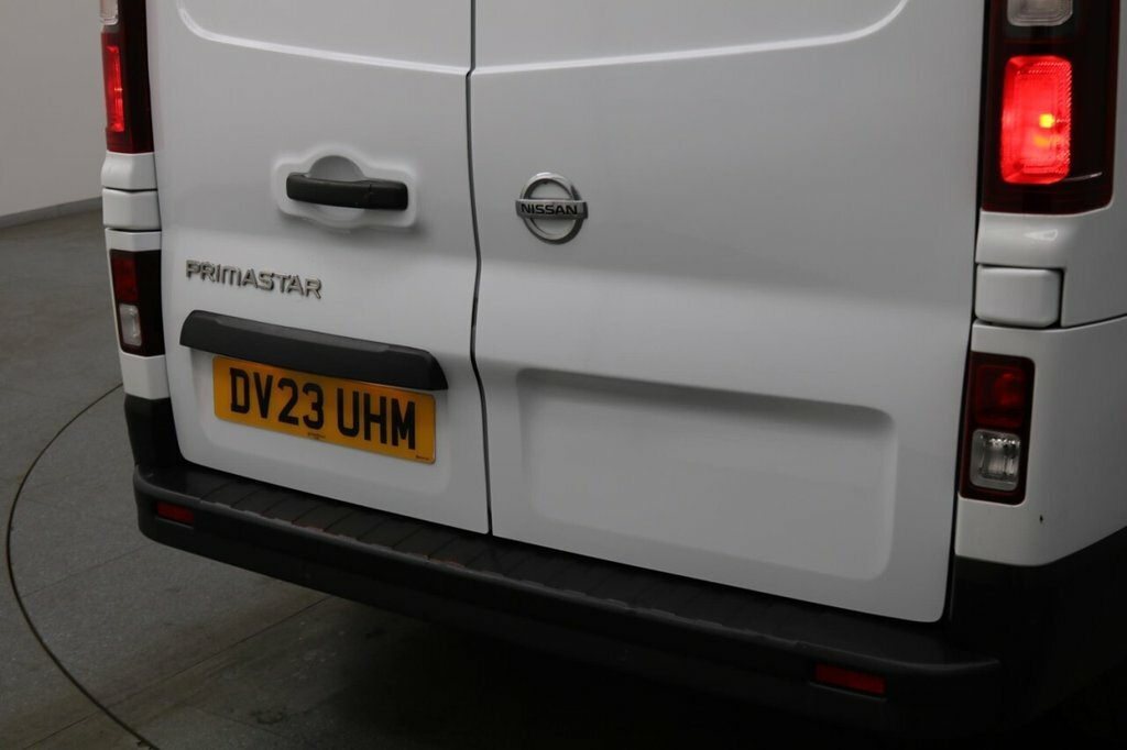 Nissan Primastar 2.0 Dci 110 Acenta L1h15 Year, 100,000 Miles Warr Grey #18