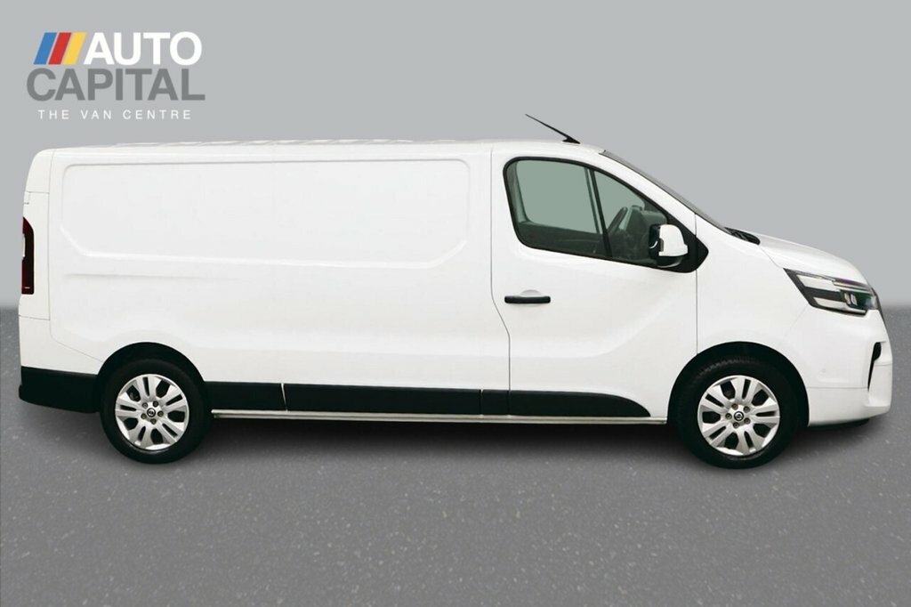 Nissan Primastar 2L Tekna White #6