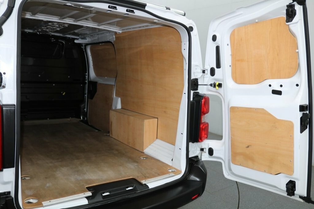 Peugeot Expert 2.0 Bluehdi 1400 Professional Premium Standard Pan White #16