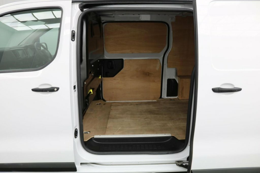 Peugeot Expert 2.0 Bluehdi 1400 Professional Premium Standard Pan White #9