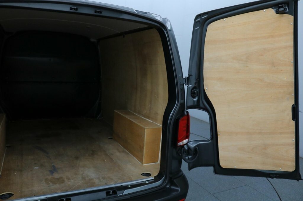 Volkswagen Transporter T30 Kombi Highline Swb 150 Ps 2.0 Tdi 6Sp Grey #14