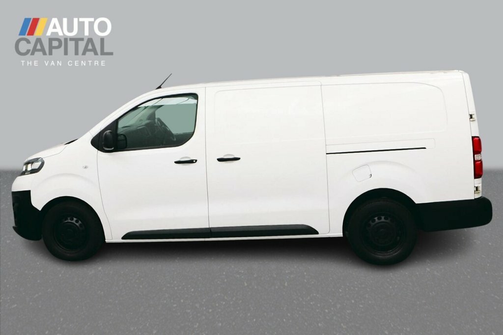 Vauxhall Vivaro 1.5L Dynamic 6Dr DL21OBM White #2