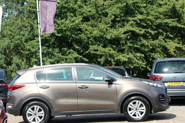 Kia Sportage 1.6 Gdi 2 Suv Euro 6 S S 130 HV18EXZ Brown #2