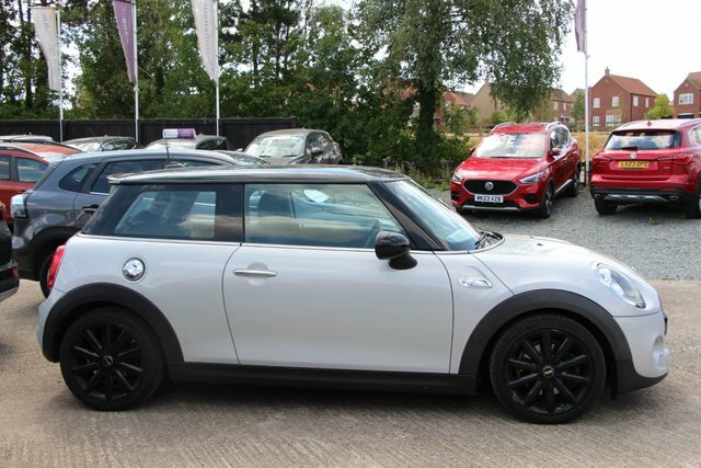 Mini Hatch 2.0 Cooper S Hatchback Euro 6 S HV65CTU Silver #2