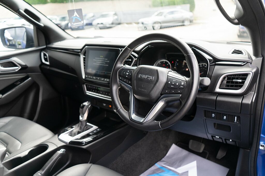 Isuzu D-Max Td V-cross Blue #6