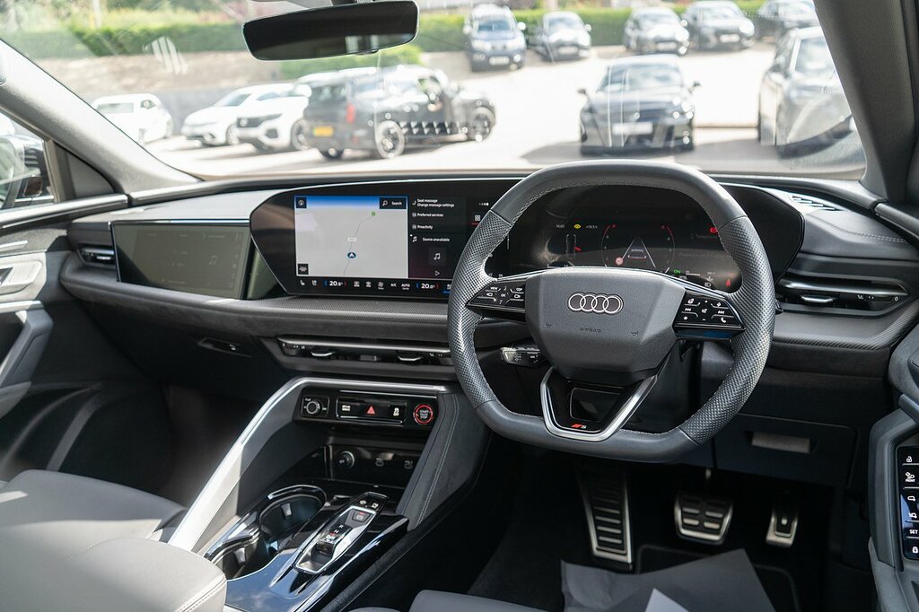 Audi SQ5 Tfsi S Edition 1 Black #3