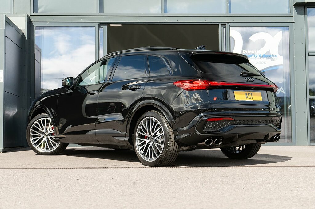 Audi SQ5 Tfsi S Edition 1 Black #2