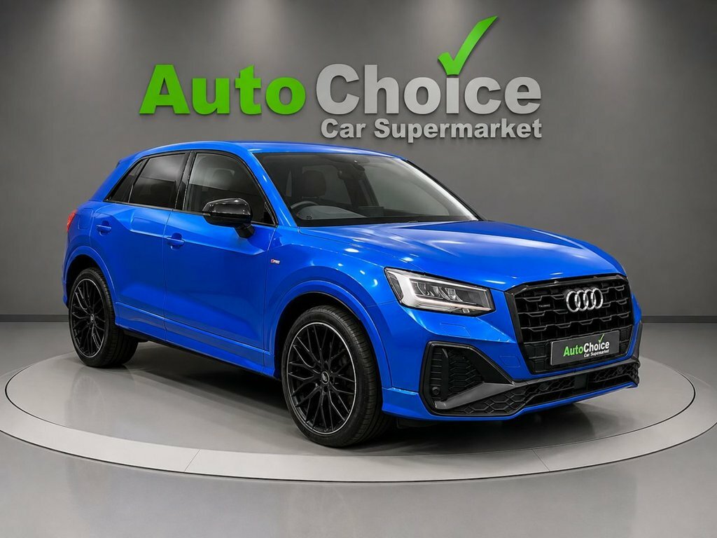 Audi Q2 2L Black Edition Blue