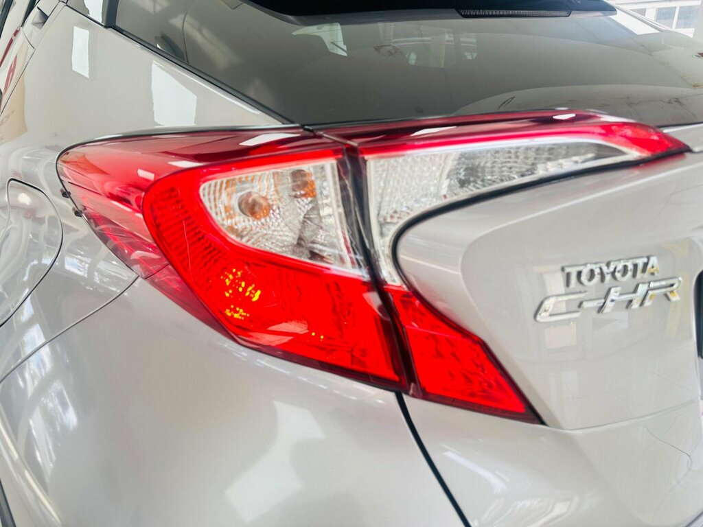Toyota C-Hr Icon White #42