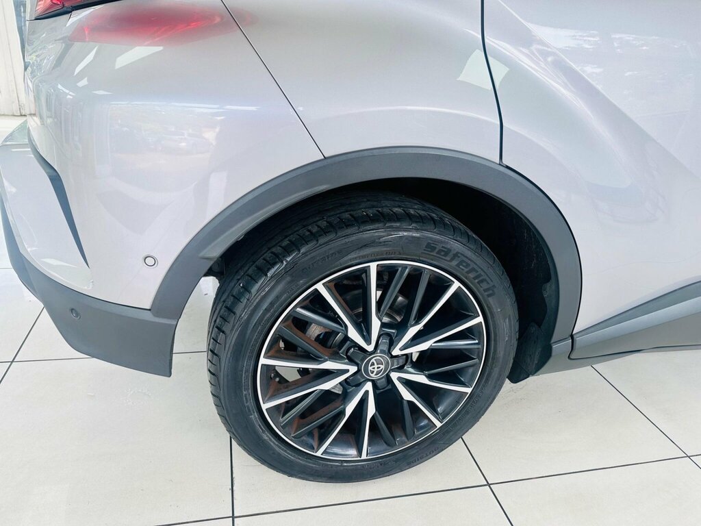 Toyota C-Hr Icon White #12
