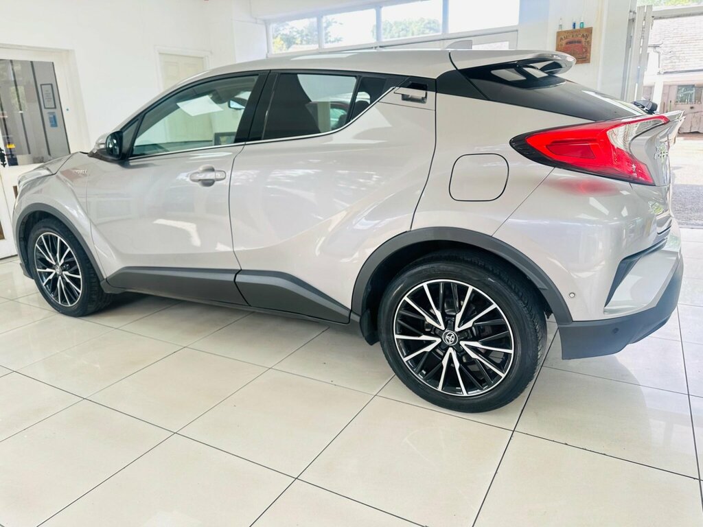 Toyota C-Hr Icon White #18