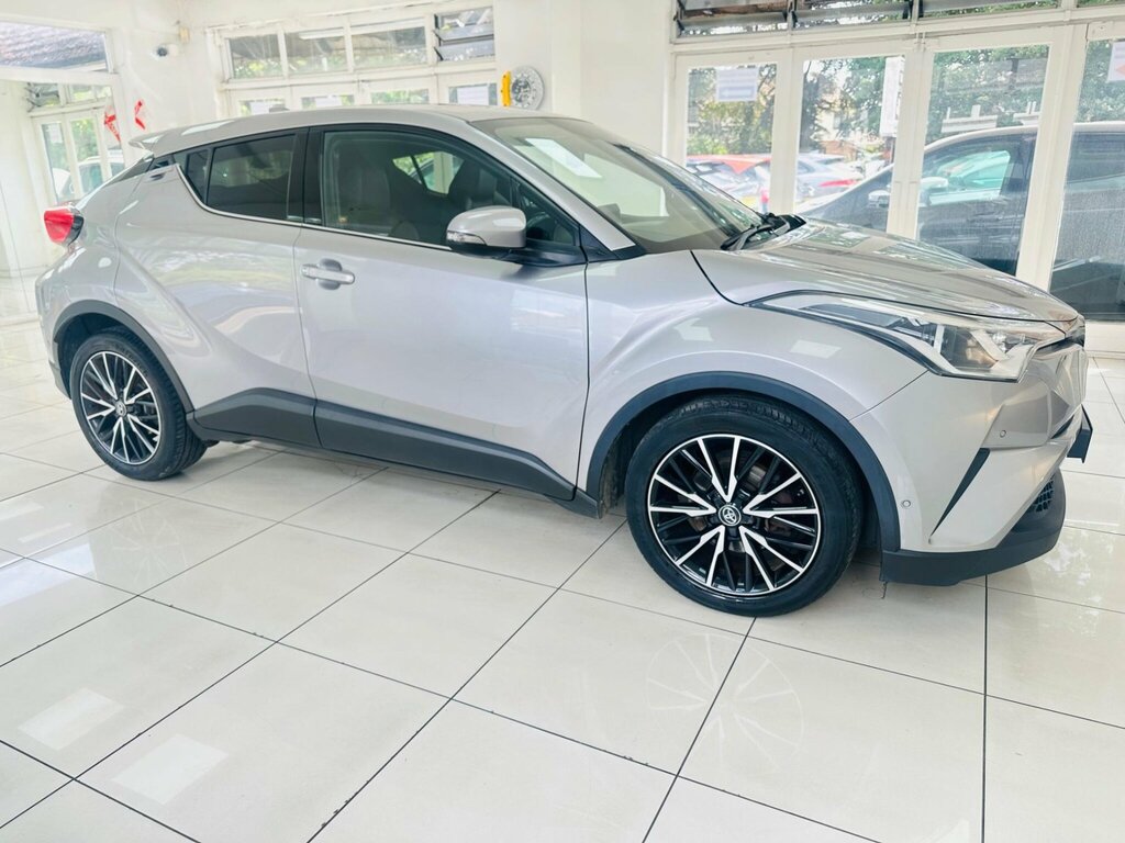 Toyota C-Hr Icon White #16