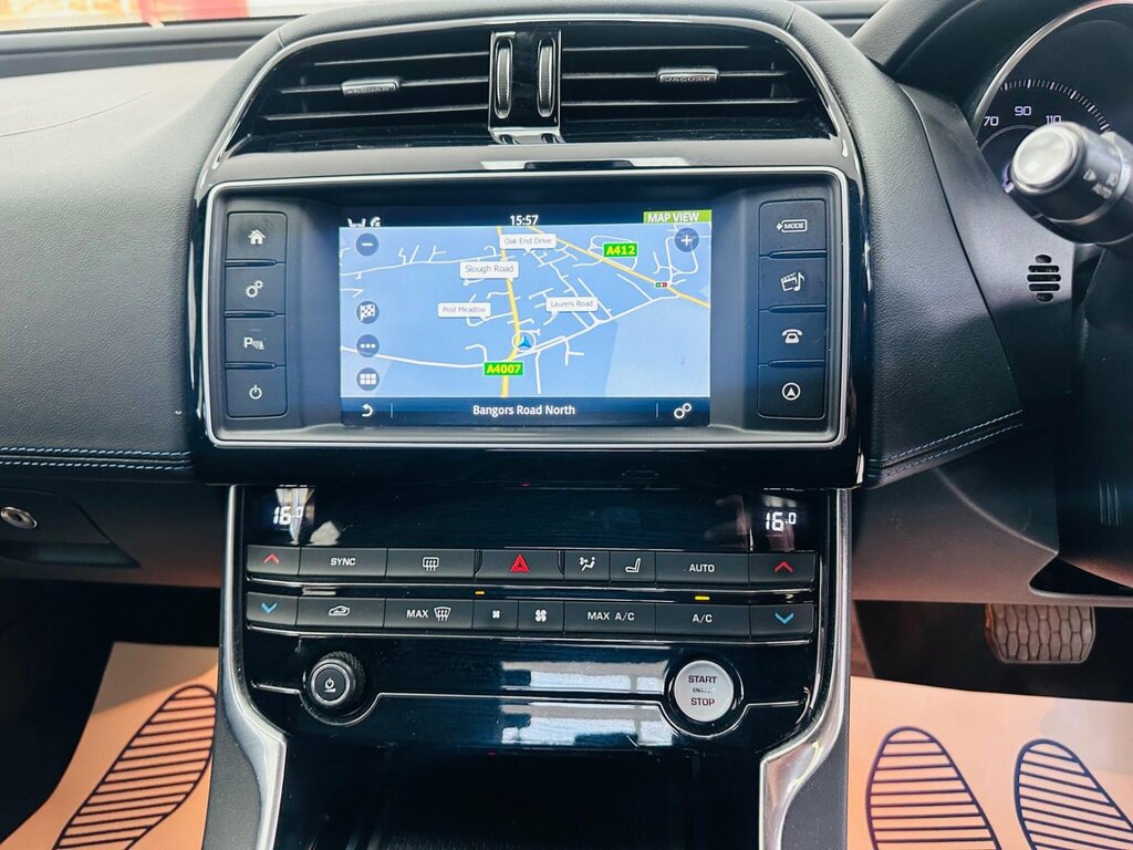 Jaguar XE 2.0D Prestige Saloon Red #14