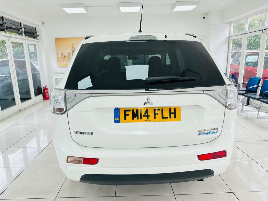 Mitsubishi Outlander 2.0H 12Kwh Gx4h Cvt 4Wd Euro 5 Ss White #6