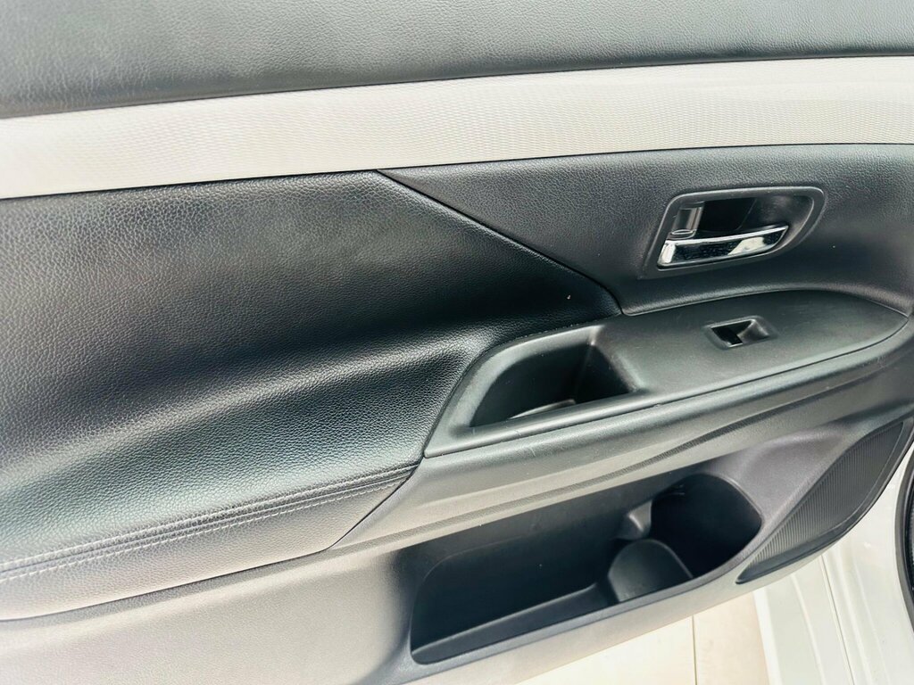 Mitsubishi Outlander 2.0H 12Kwh Gx4h Suv Grey #46
