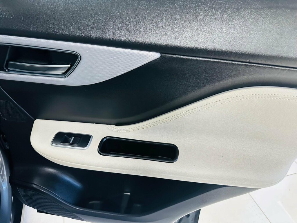 Jaguar F-Pace 2.0D Portfolio Awd 180 Bhp Glass Sunroof Sa Blue #41