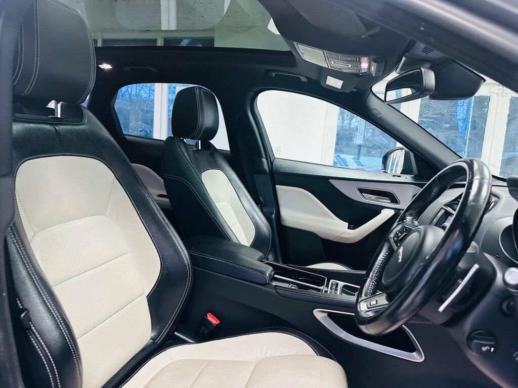 Jaguar F-Pace 2.0D Portfolio Awd 180 Bhp Glass Sunroof Sa Blue #26