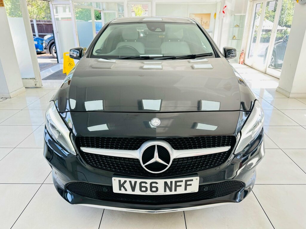 Mercedes-Benz A Class 2.1 A200d Sport Premium 7G-dct Euro 6 Ss Black #2