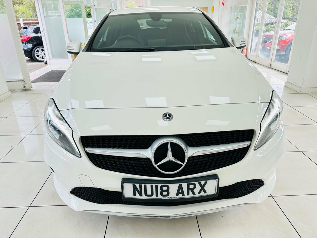Mercedes-Benz A Class 2.1 A200d Sport Edition 7G-dct Euro 6 Ss White #2