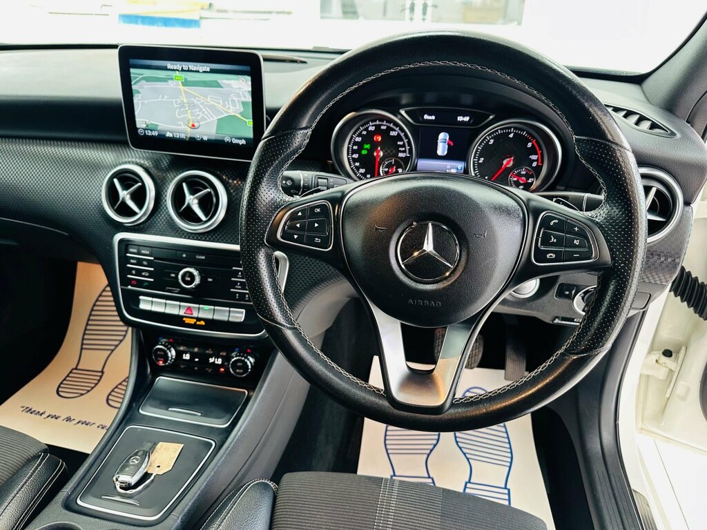Mercedes-Benz A Class 2.1 A200d Sport Edition 7G-dct Euro 6 Ss White #3
