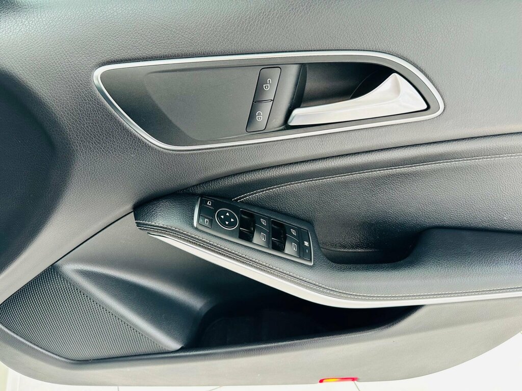 Mercedes-Benz A Class 1.6 A180 Amg Line Hatchback Euro Black #25