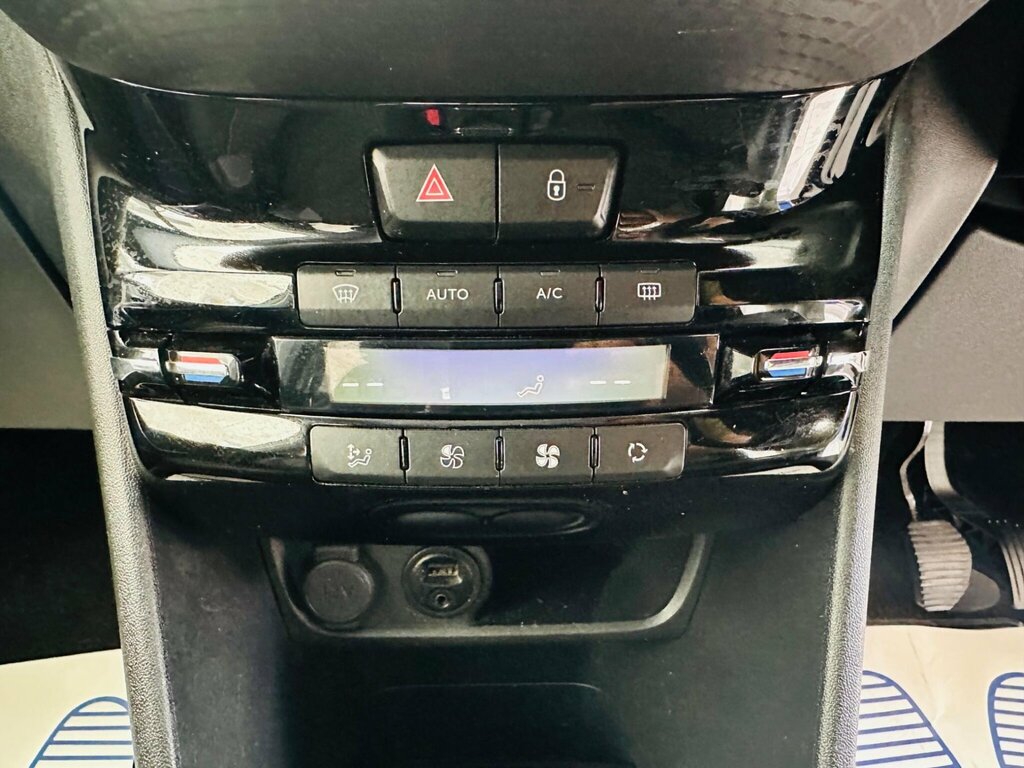 Peugeot 2008 1.2 Puretech Allure Eat Euro 6 Ss Grey #16
