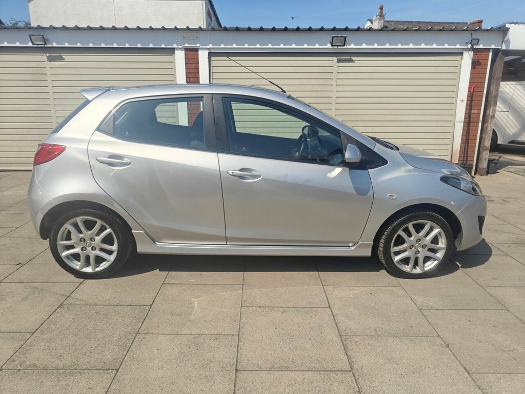Mazda 2 1.3L Tamura Silver #2