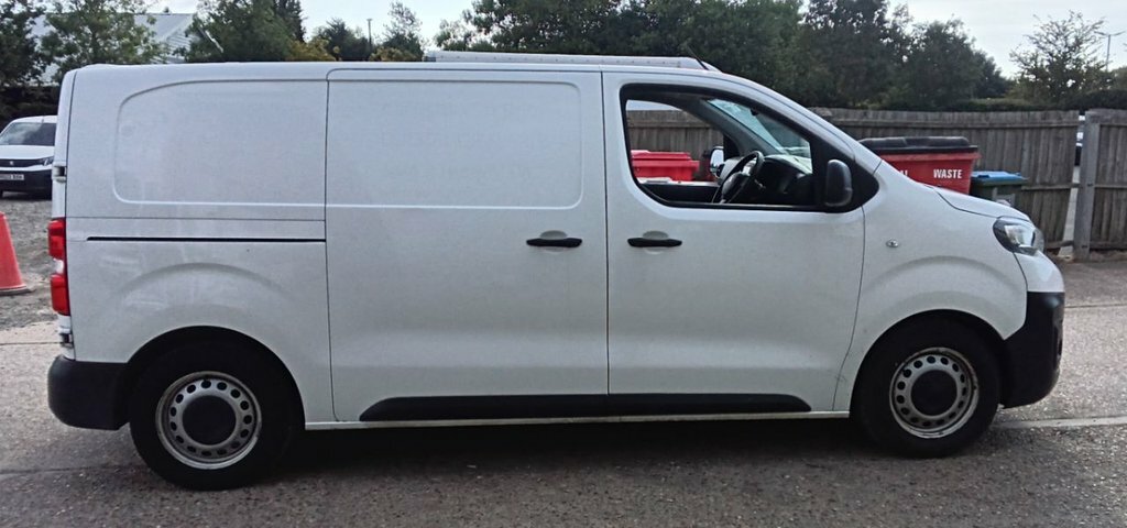 Peugeot E-Expert Mpv White #2