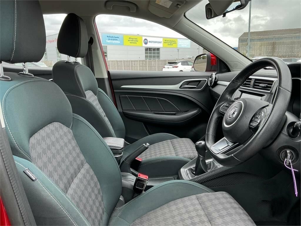 MG ZS 1.5L Excite Red #4