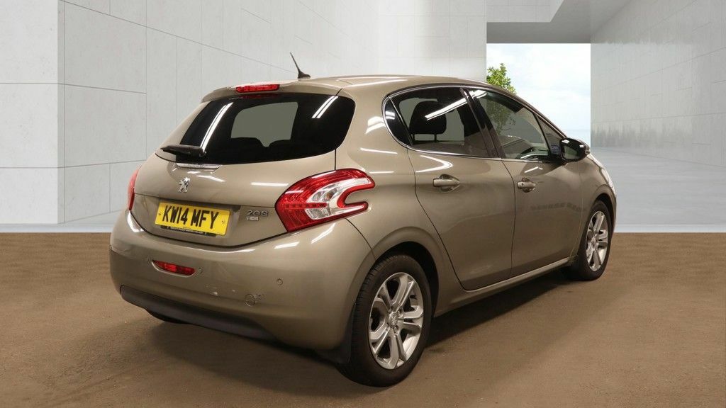 Peugeot 208 2014 1.6 E-hdi Allure Hatchback Grey #3