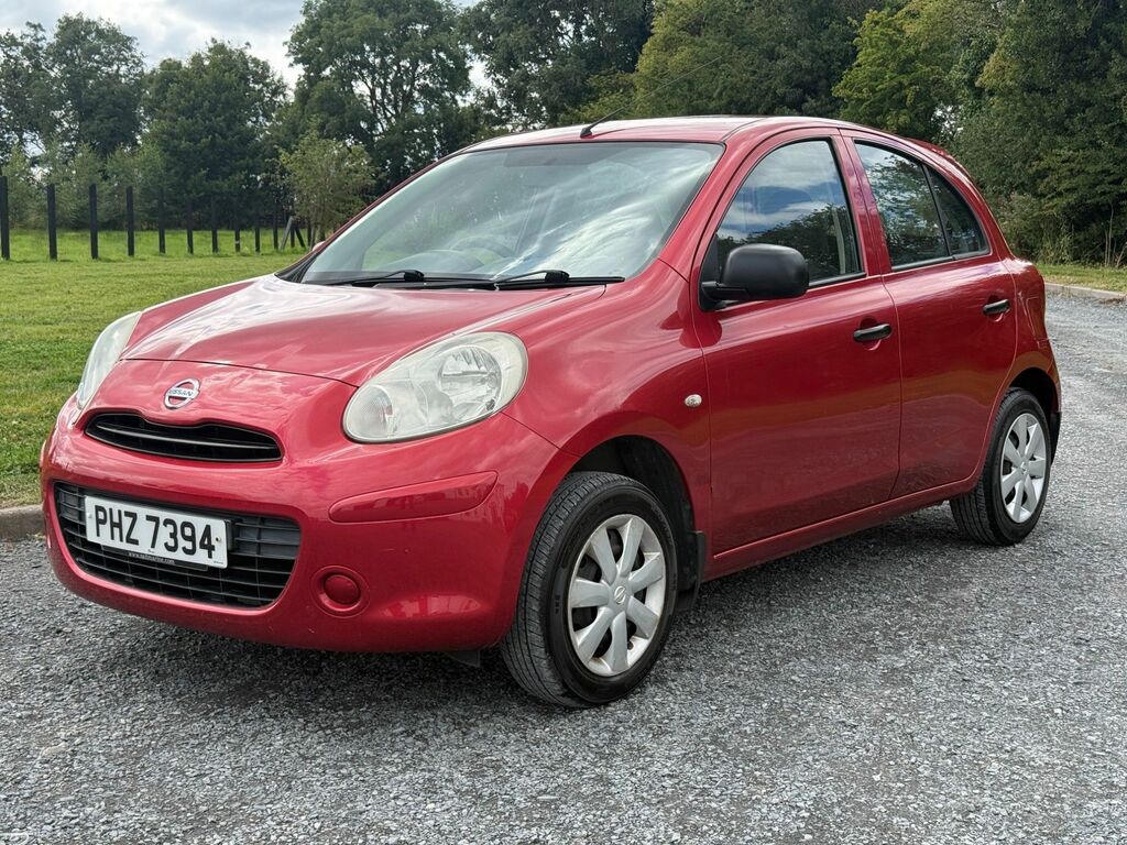 Nissan Micra 2013 1.2 12V Visia Hatchback Eur Red