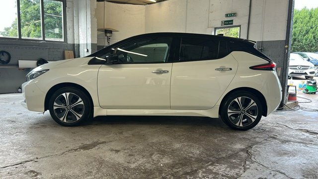 Nissan Leaf E Tekna Hatchback White #5