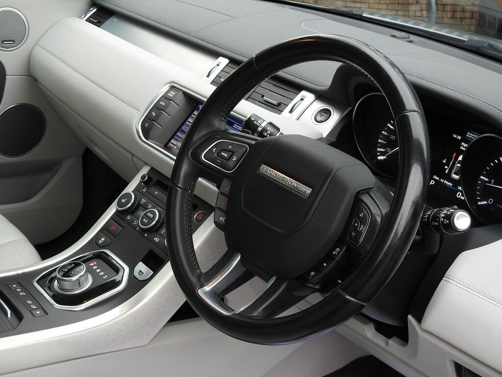Land Rover Range Rover Evoque 2.2 Sd4 Pure SG12VKZ White #3