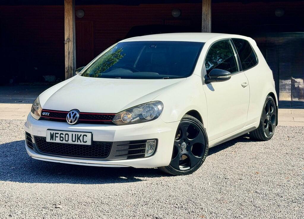 Volkswagen Golf 1.6 Tdi 105 Se 30 Tax 62.8 Mpg Cruise Blue #1