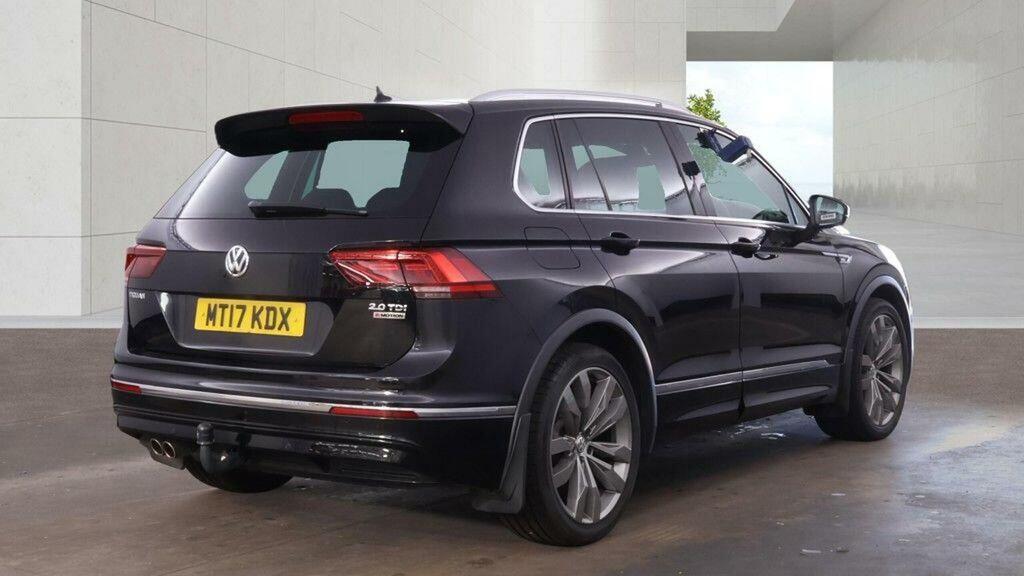 Volkswagen Tiguan 2.0 Tdi Bluemotion Tech R-line Dsg 4Motion Euro 6 Black #4