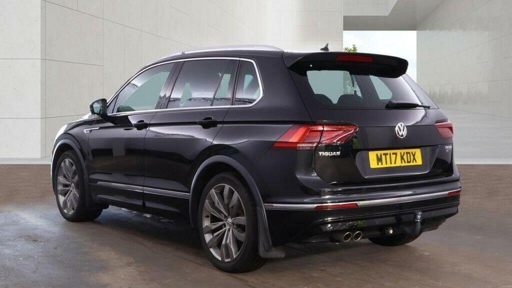 Volkswagen Tiguan 2.0 Tdi Bluemotion Tech R-line Dsg 4Motion Euro 6 Black #3
