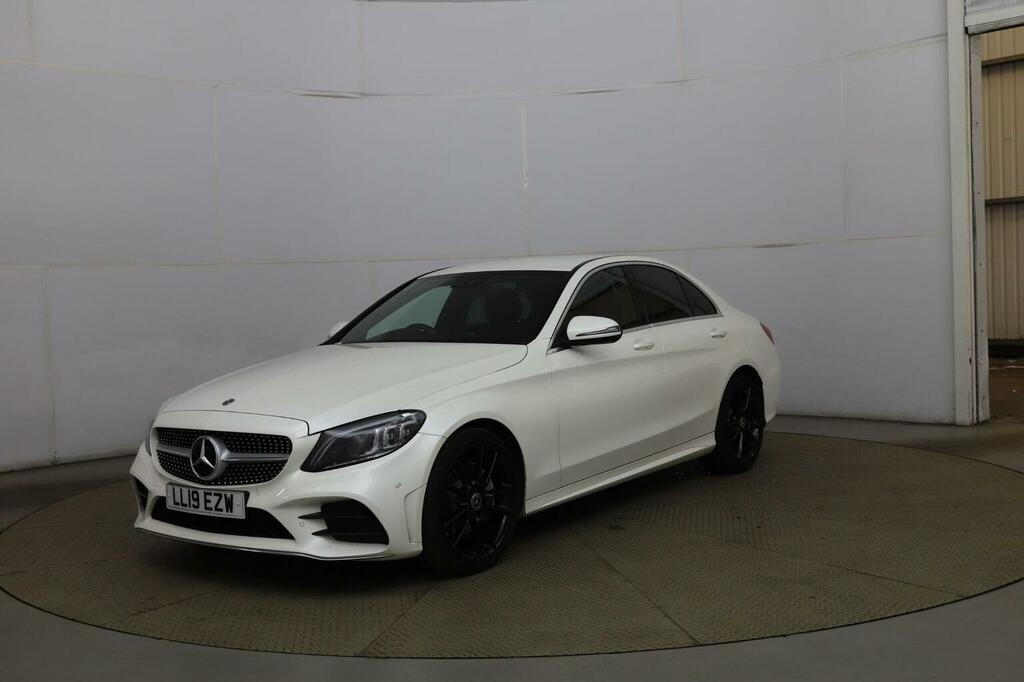 Mercedes-Benz C Class 1.5 C200 Mhev Eq Boost Amg Line Premium G-tronic White