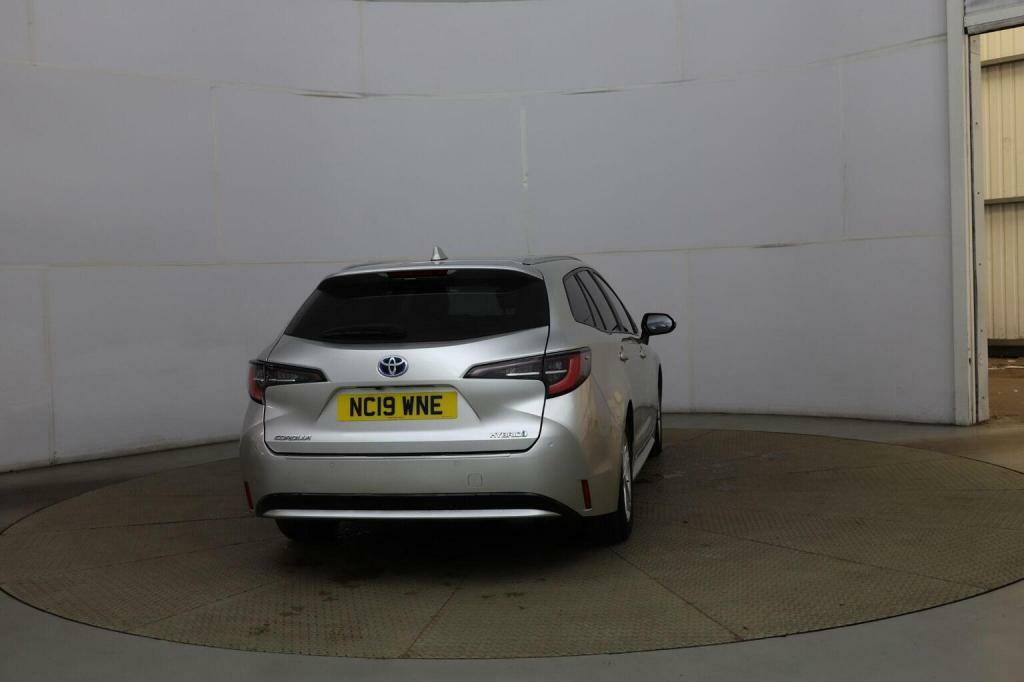 Toyota Corolla Estate 1.8 Vvt-i Excel Hybrid Black #16