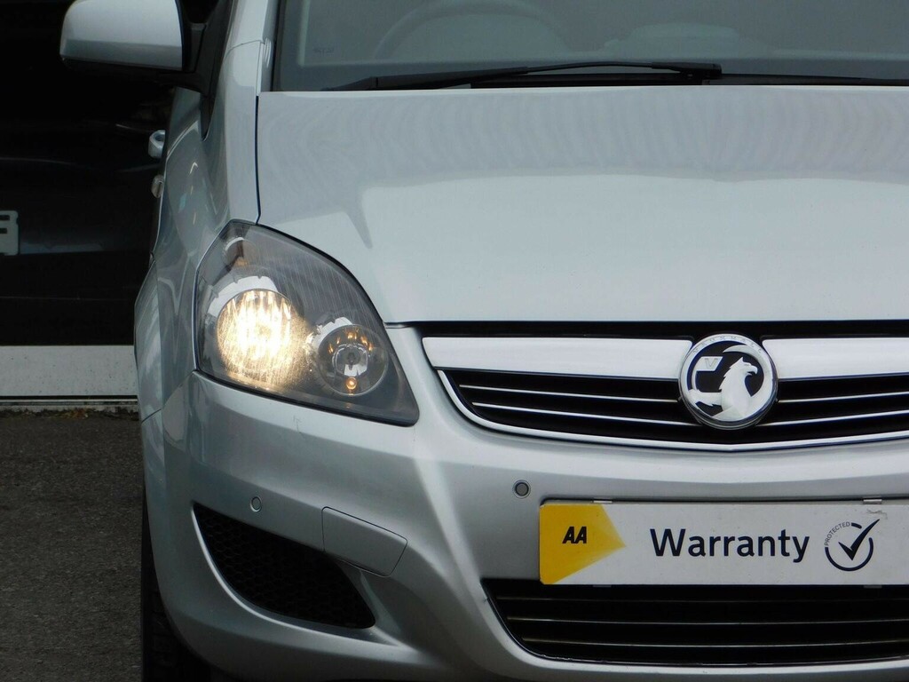 Vauxhall Zafira 1.8 16V Exclusiv Euro 5 Silver #6